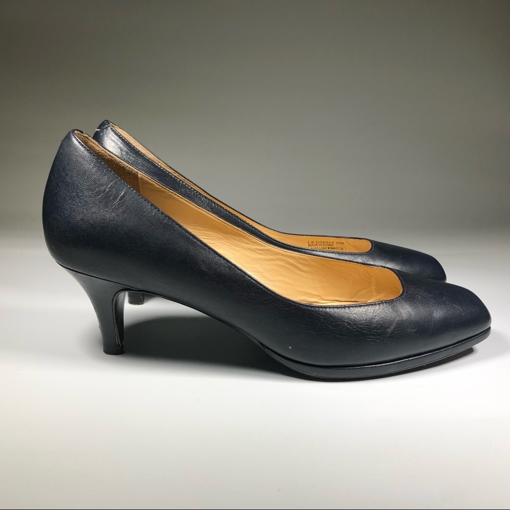 Cole Haan D28019 Black Leather Pumps Heels 2.25”